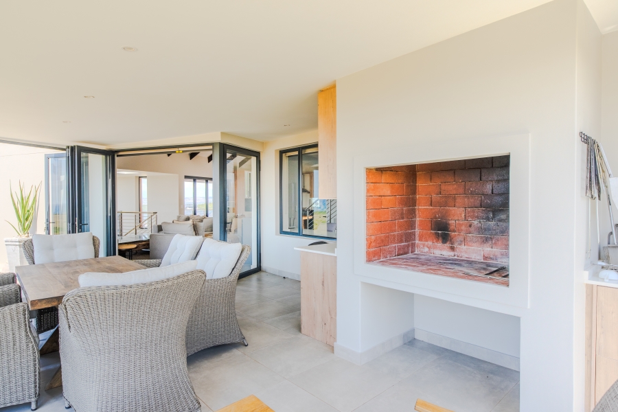 4 Bedroom Property for Sale in Hartland Lifestyle Estate Western Cape